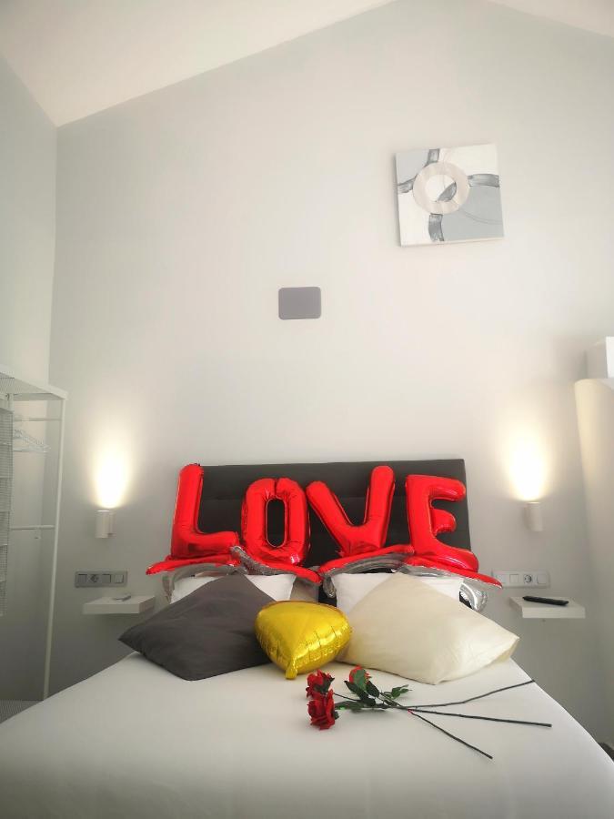 Eres Emerita "Apartamentos & Suites" Mérida Ngoại thất bức ảnh