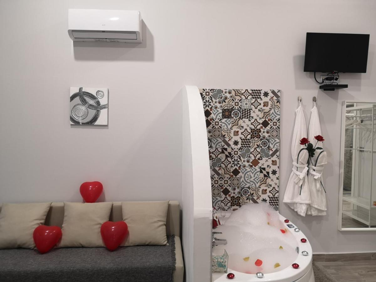 Eres Emerita "Apartamentos & Suites" Mérida Ngoại thất bức ảnh