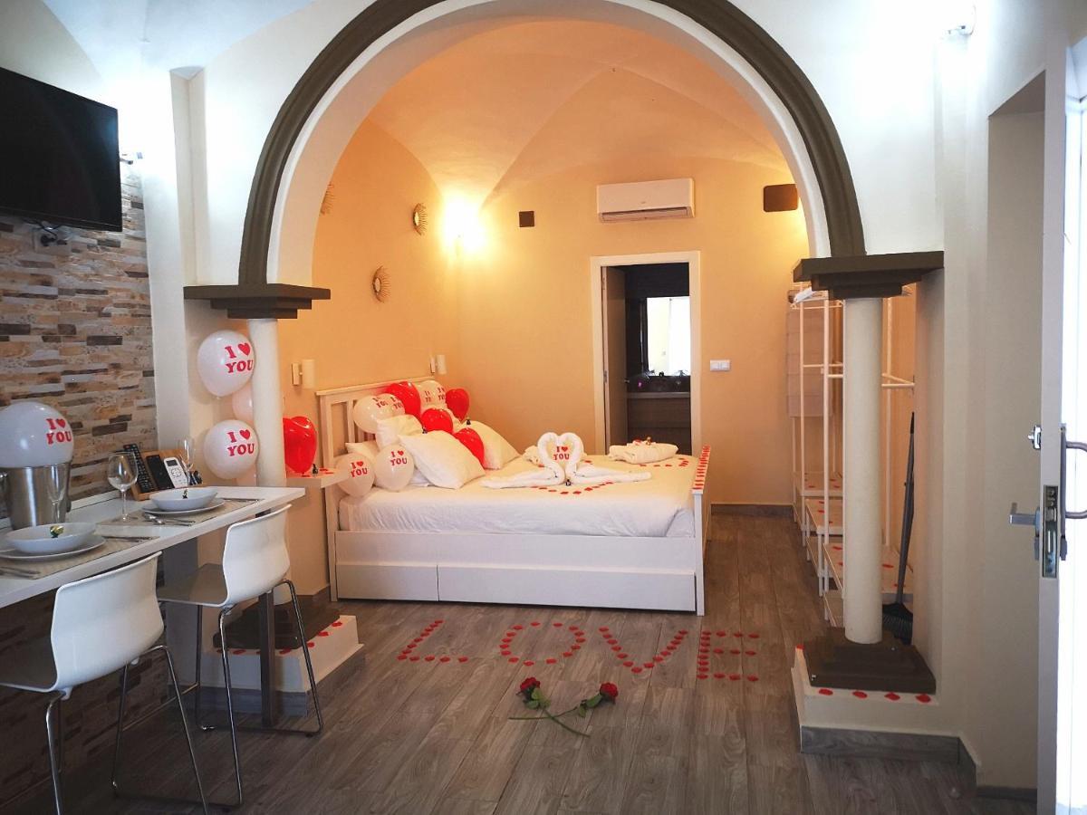 Eres Emerita "Apartamentos & Suites" Mérida Ngoại thất bức ảnh