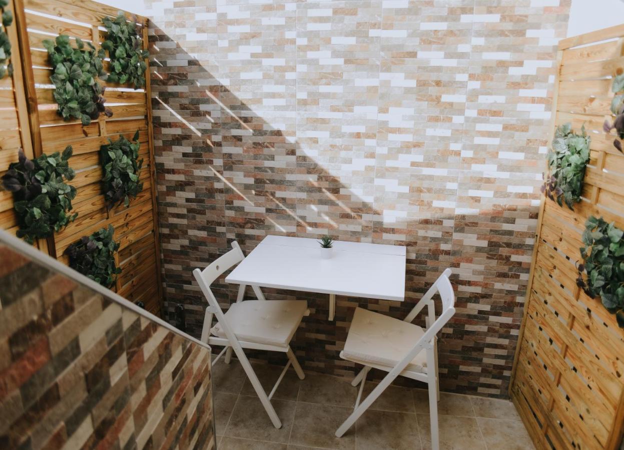 Eres Emerita "Apartamentos & Suites" Mérida Ngoại thất bức ảnh